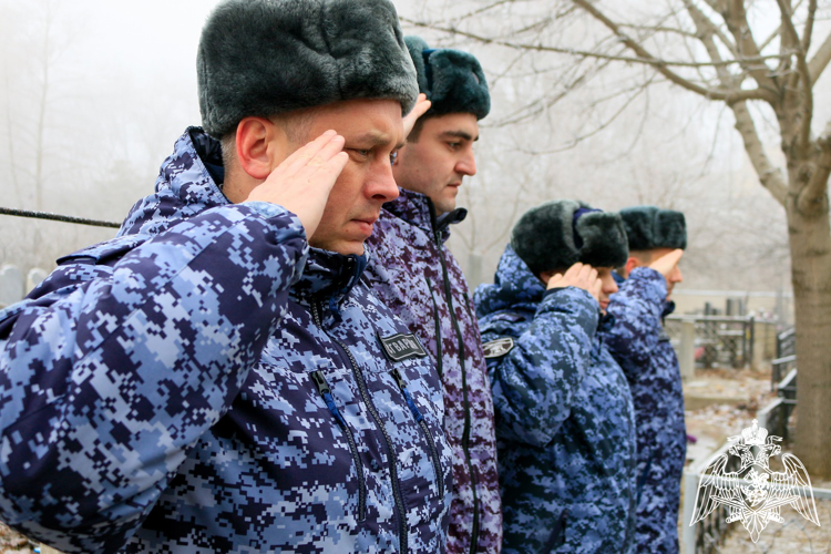 В Ставрополе росгвардейцы почтили память Героя России майора Владимира Нургалиева