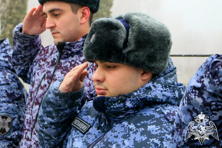 В Ставрополе росгвардейцы почтили память Героя России майора Владимира Нургалиева