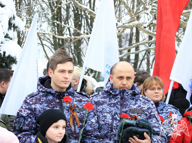 Росгвардейцы приняли участие в митинге, посвященном 82-й годовщине освобождения Ставрополя
