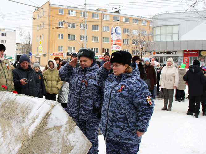 Росгвардейцы приняли участие в митинге, посвященном 82-й годовщине освобождения Ставрополя