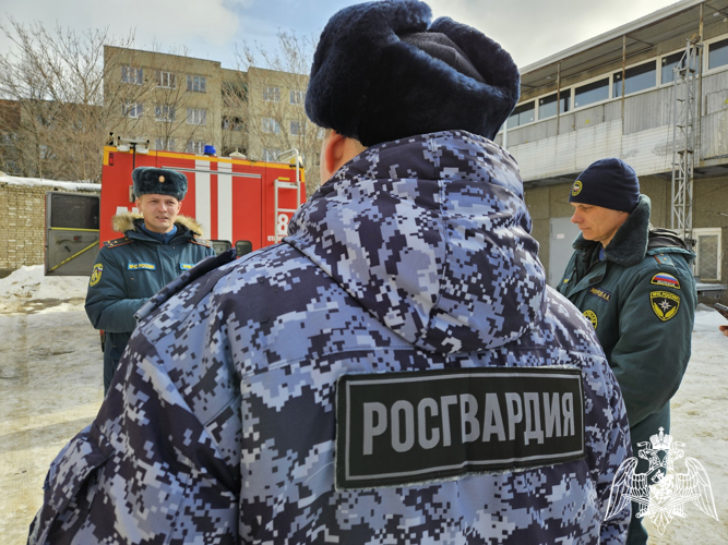 В Ставрополе прошло совместное пожарно-тактическое занятие Росгвардии и МЧС