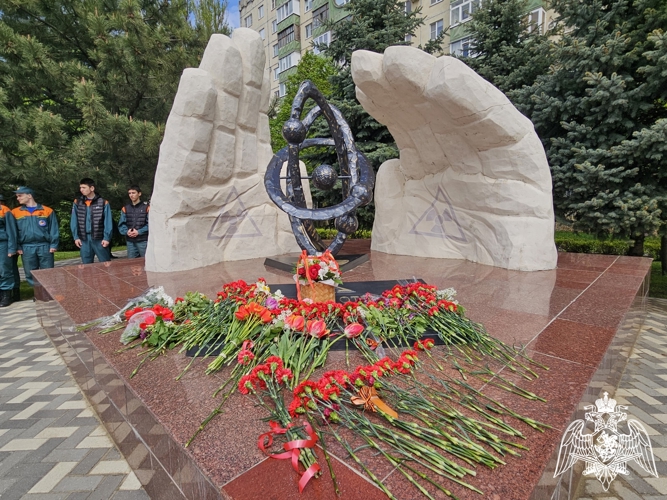 В Ставрополе росгвардейцы почтили память ликвидаторов  и жертв Чернобыльской катастрофы