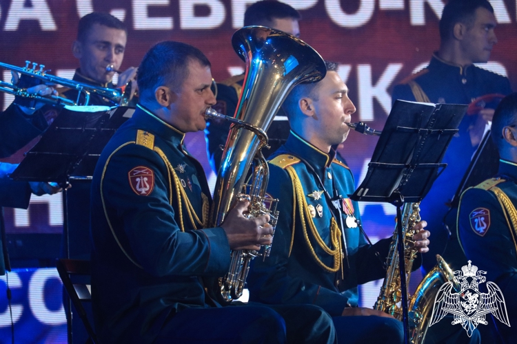 Оркестр Росгвардии выступил на фестивале «Российская школьная весна» в Ставрополе