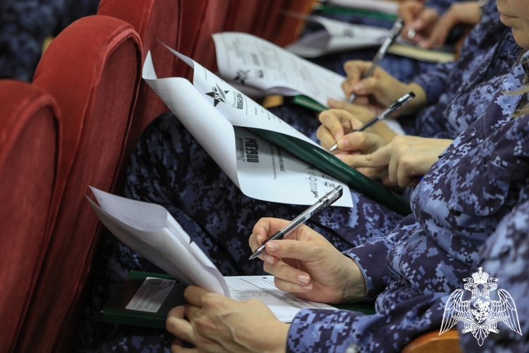 В Ставрополе росгвардейцы приняли участие в акции «Диктант Победы»