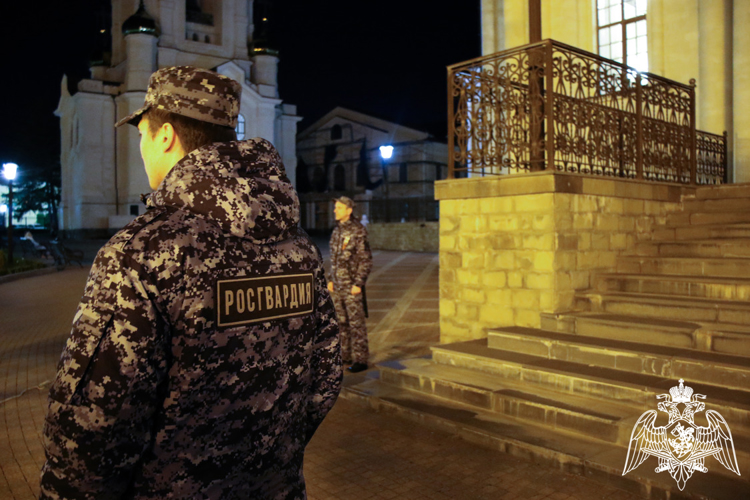 На Ставрополье росгвардейцы обеспечили правопорядок во время празднования Светлой Пасхи