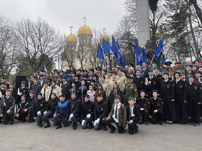 На Ставрополье росгвардейцы в преддверии Дня Победы приняли участие в открытии Поста №1