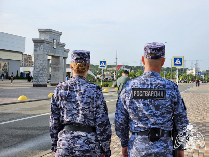 На Ставрополье сотрудники Росгвардии обеспечили охрану общественного порядка во время праздничных мероприятий, посвященных Дню России