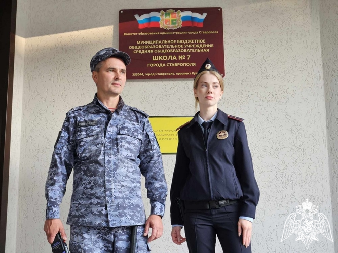 На Ставрополье сотрудники Росгвардии обеспечили безопасность выпускных вечеров в регионе