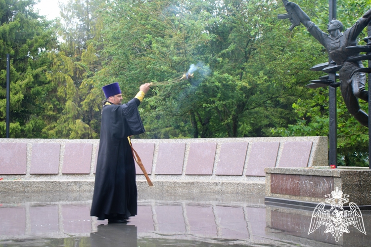 В Ставрополе росгвардейцы  почтили память павших в День ветеранов боевых действий