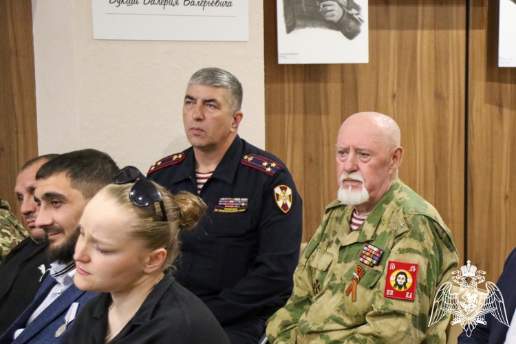 Сотрудники Росгвардии приняли участие в круглом столе, приуроченном ко Дню ветеранов боевых действий