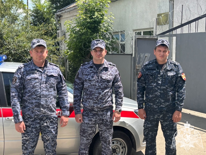 На Ставрополье росгвардейцы оказали помощь мужчине с приступом эпилепсии