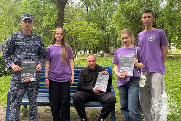В Новоалександровске росгвардейцы провели профилактическую акцию