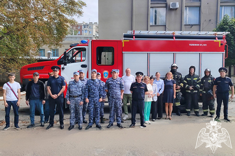 Совместное пожарно-тактическое занятие Росгвардии и МЧС прошло в Ставропольском крае