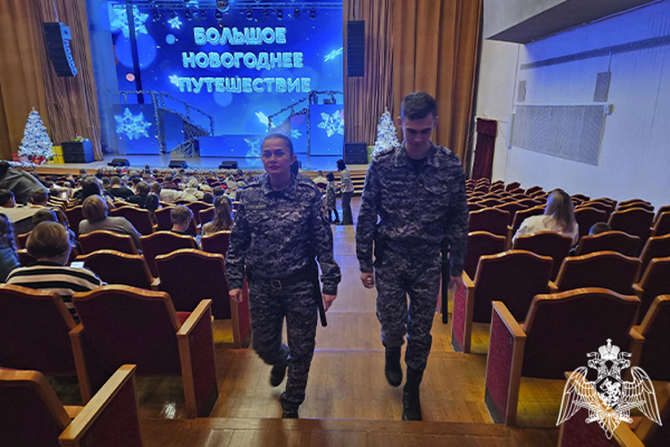 Росгвардейцы обеспечили безопасность проведения Губернаторской елки в Ставрополе
