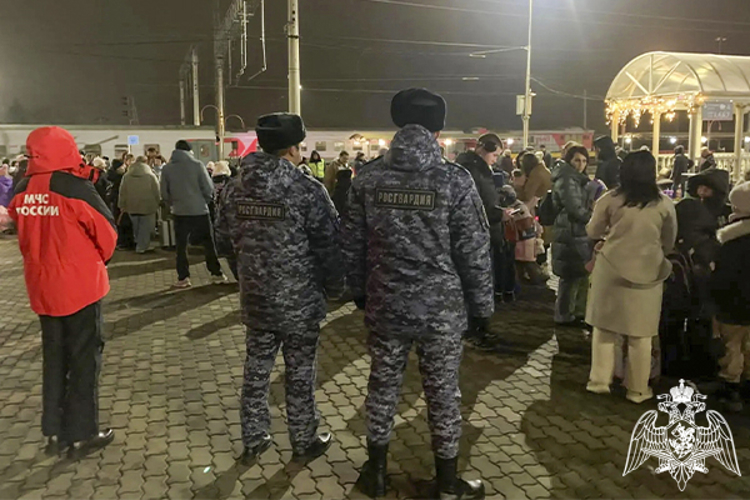 На Ставрополье росгвардейцы обеспечили безопасность отправления детей  на Кремлёвскую ёлку