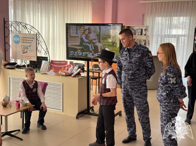На Ставрополье росгвардейцы провели комплекс мероприятий, приуроченных ко Дню матери