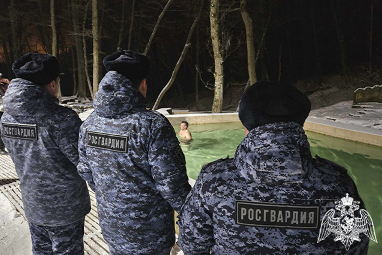 На Ставрополье росгвардейцы обеспечили безопасность в ходе празднования Крещения Господня