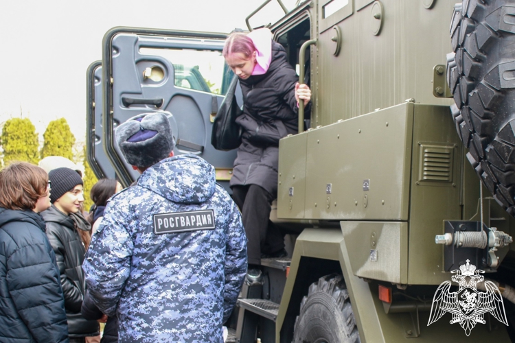 В Управлении Росгвардии по Ставропольскому краю прошел день открытых дверей 