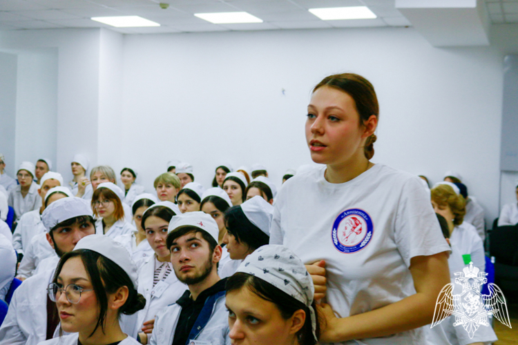 В Ставрополе офицер Росгвардии принял участие в Уроке Мужества «Наследники Великой Победы»