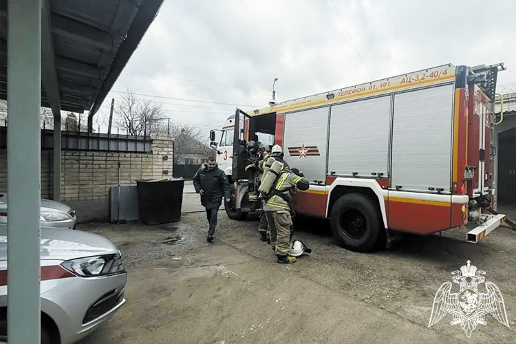На Ставрополье росгвардейцы и сотрудники МЧС провели совместные пожарно-тактические занятия