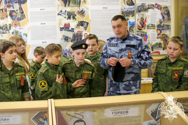 На Ставрополье росгвардейцы продолжают цикл мероприятий, посвященных 10-летнему юбилею ведомства