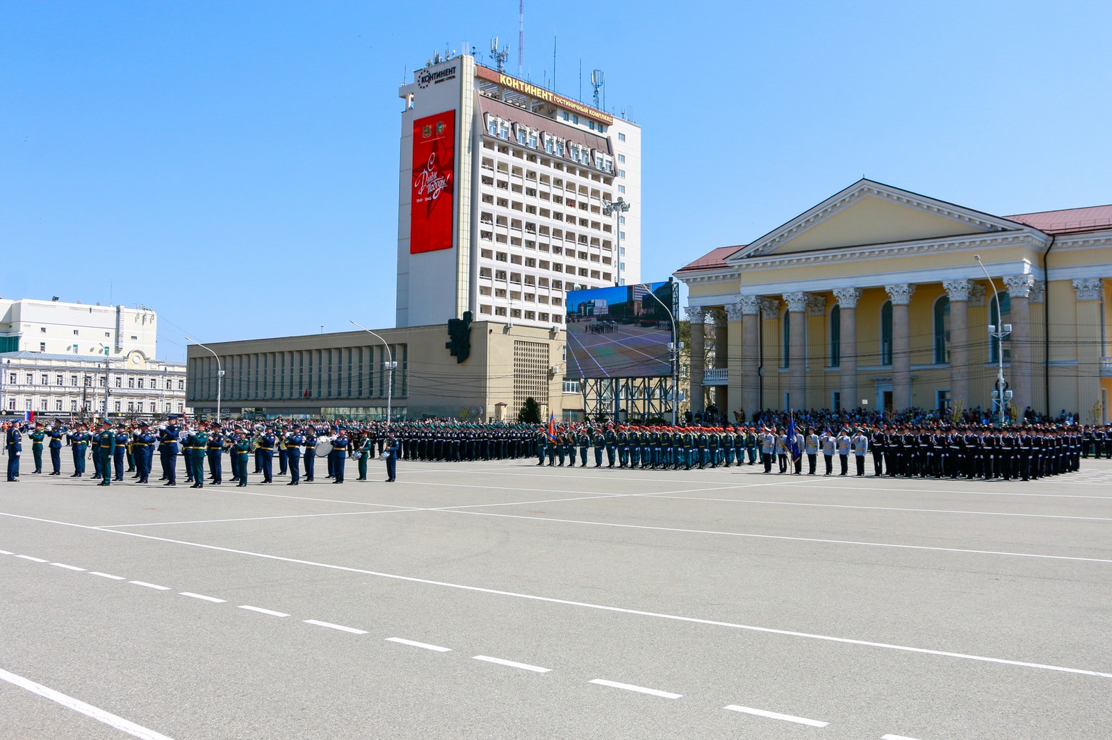 На Ставрополье руководитель краевого Управления Росгвардии принял участие в торжествах в честь 81-й годовщины Великой Победы