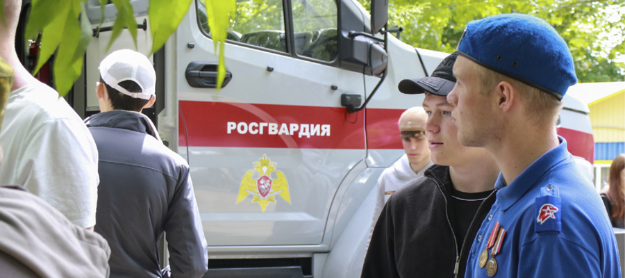 Представители Росгвардии провели профориентационное занятие для школьников Ставрополья