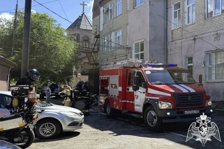 В Ставрополе росгвардейцы и сотрудники МЧС провели совместные пожарно-тактические учения