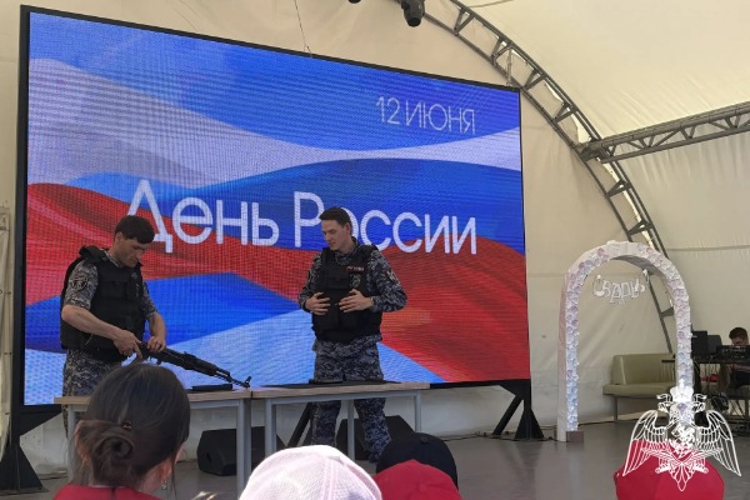 На Ставрополье росгвардейцы провели масштабные патриотические мероприятия в День России