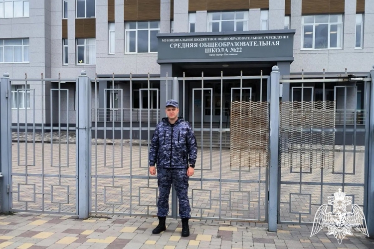Росгвардейцы обеспечили безопасность выпускных вечеров на Ставрополье