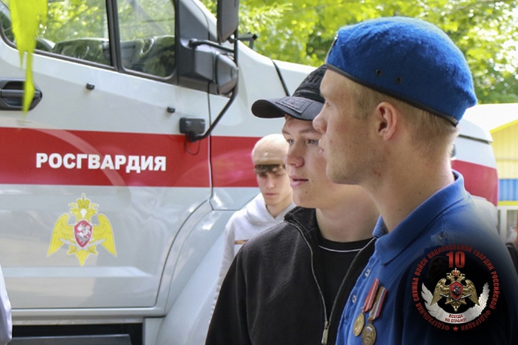 Представители Росгвардии провели профориентационное занятие для школьников Ставрополья