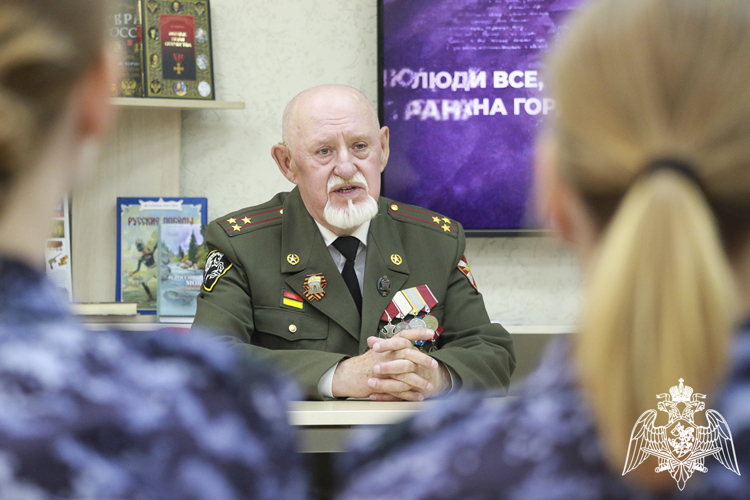 В Ставрополе росгвардейцы провели круглый стол, посвященный Дню ветеранов боевых действий