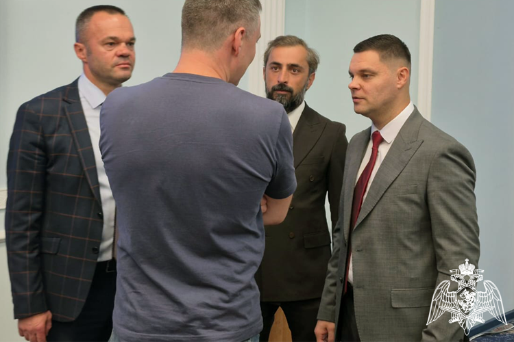 В Ставрополе заместитель начальника краевого Управления Росгвардии посетил Центр общественного наблюдения за выборами