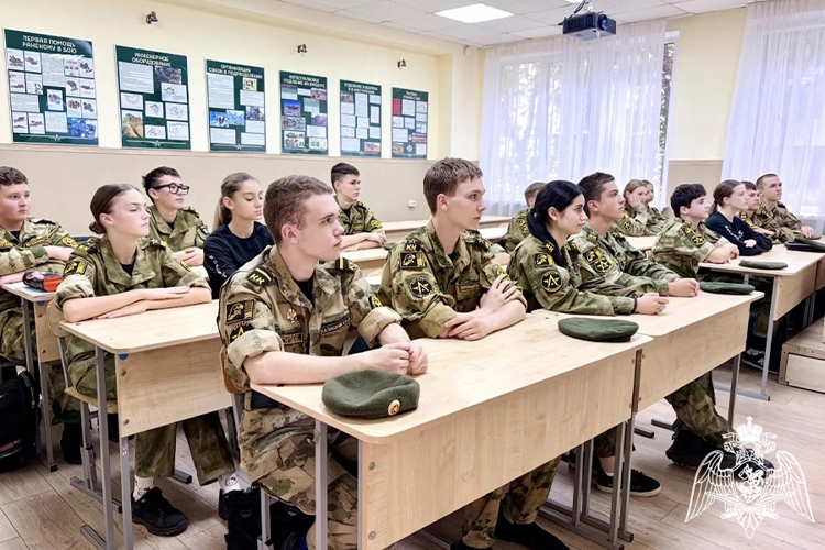 На Ставрополье росгвардейцы провели патриотические мероприятия в рамках 10-летия ведомства