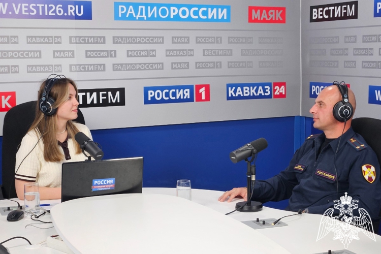 Офицер Росгвардии выступил в тематическом радиоэфире ко Дню создания подразделений вневедомственной охраны  